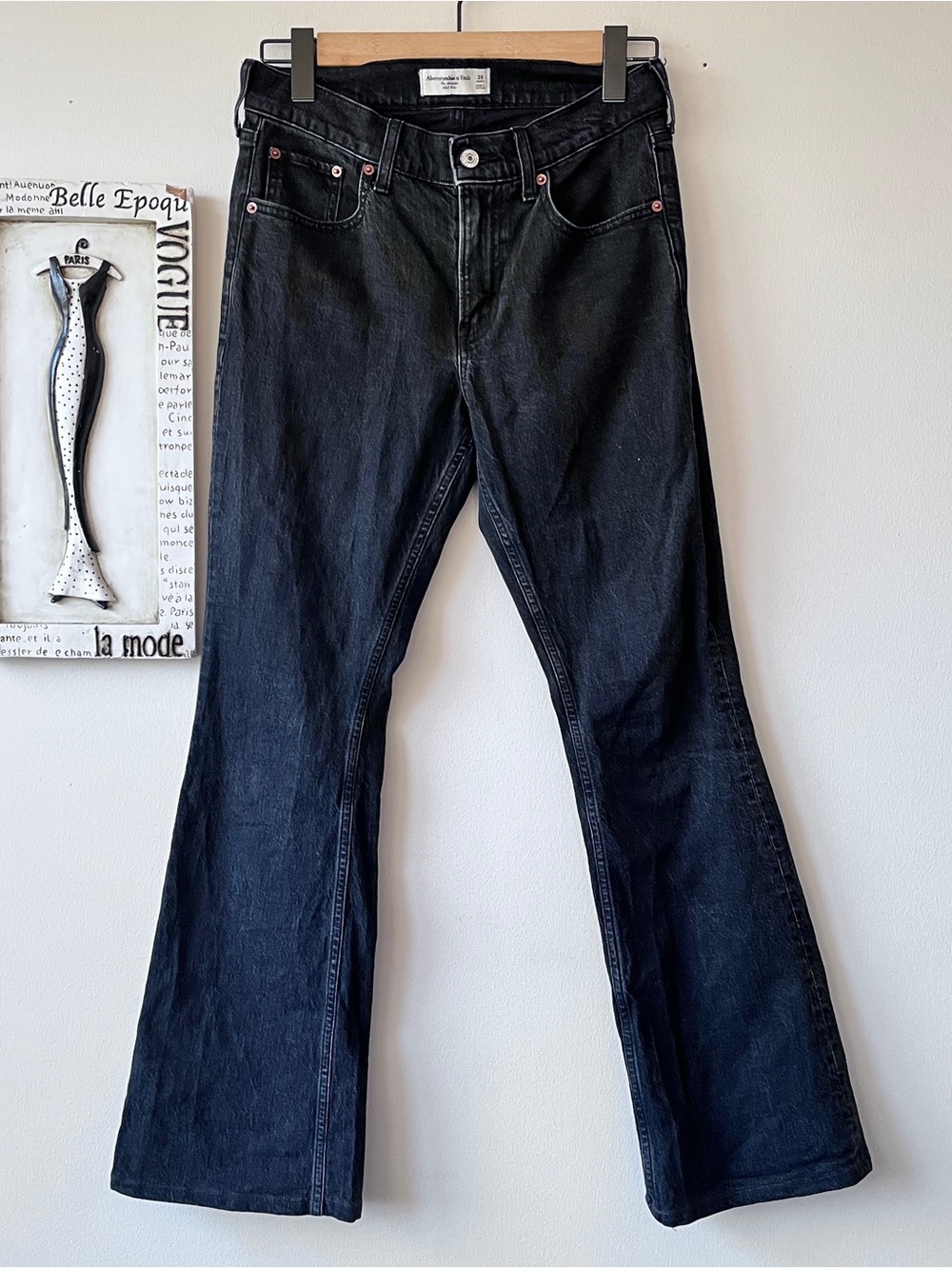 Abercrombie & Fitch Black Mid Rise The Bootcut Women’s Jeans Size 26 Short